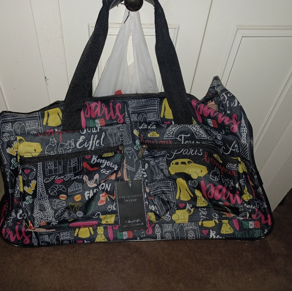 Paris duffle with wheels